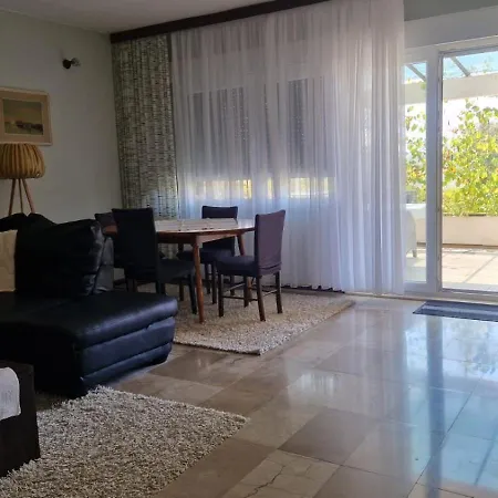 Perla Villa
