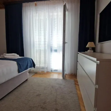 Perla * Rogoznica (Sibenik-Knin)